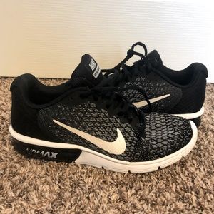 Nike Air Max Sequent 2 - black and gray, size 8